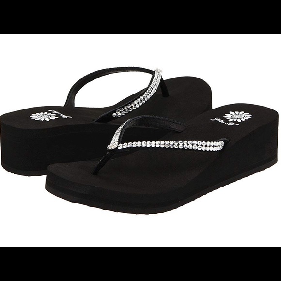 rainbow sandals store near me